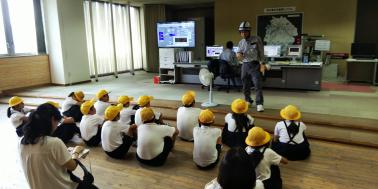 施設見学