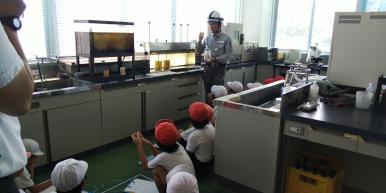施設見学